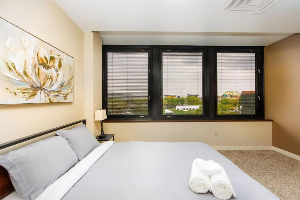 Sprawling Stadium Views Wonderful Location 24-7 Parking Gym Lounge Pittsburgh Exterior foto